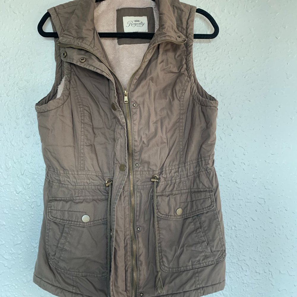 ROYALTY FOR ME Olive Zip Up Fizzy Inside Vest